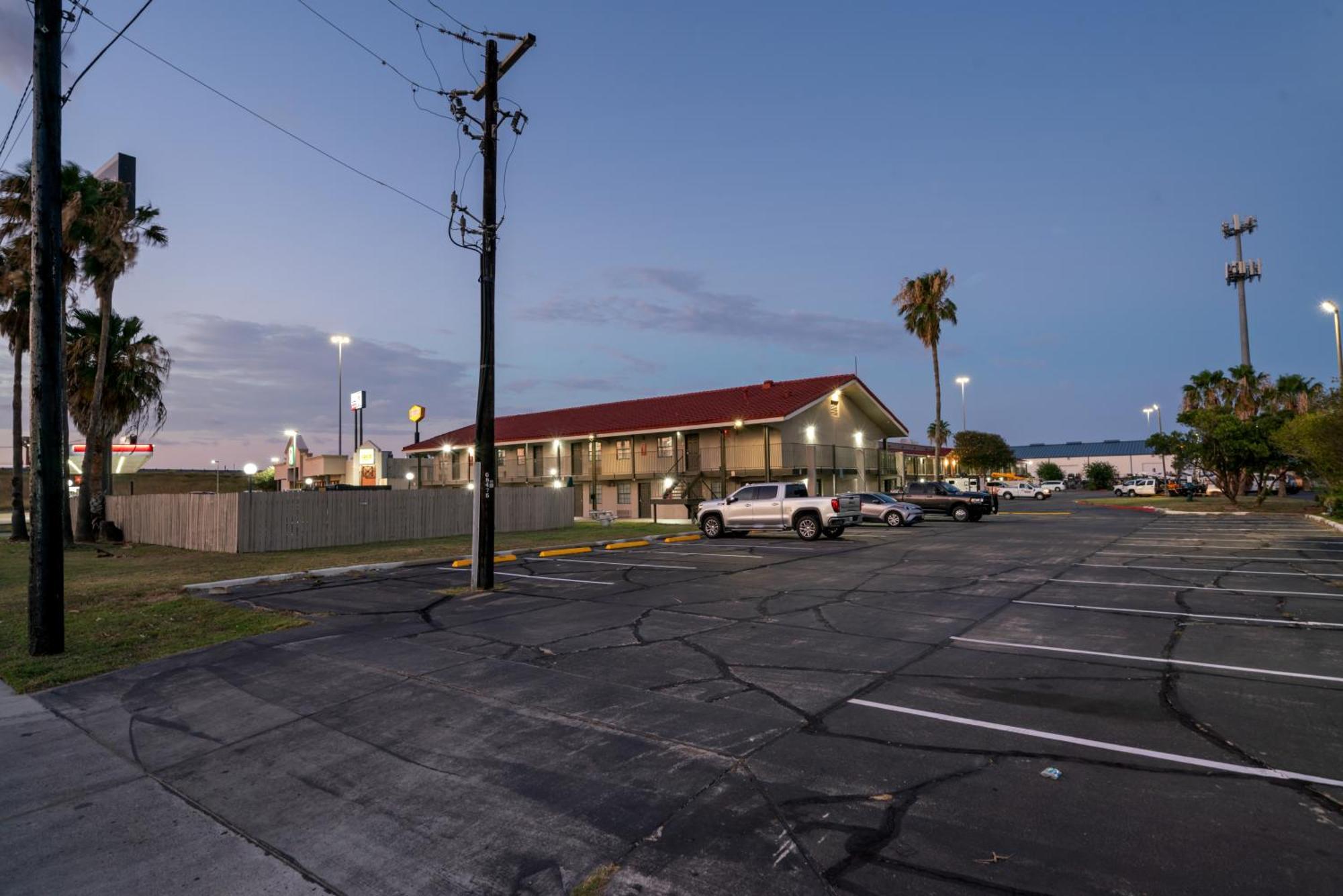 La Quinta Inn By Wyndham Corpus Christi North Bagian luar foto